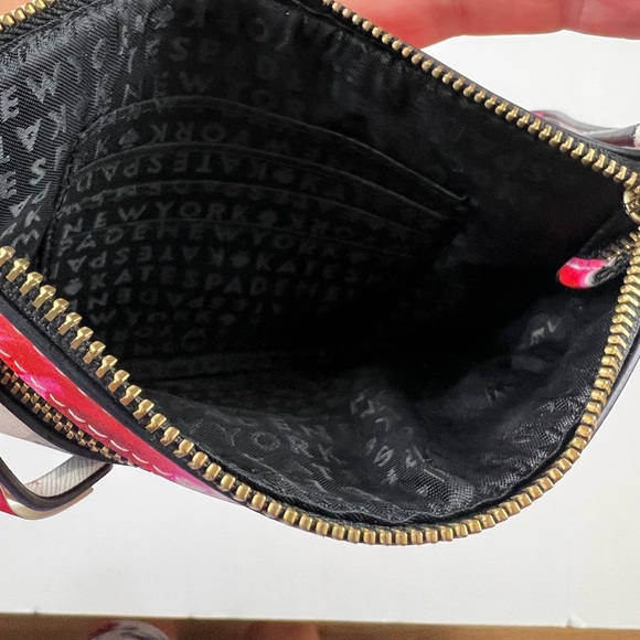 Euc Kate Pade wristlet - Picture 4 of 5